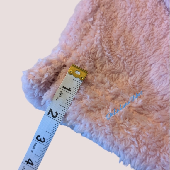 Jane & Bleecker Faux Pink Fur Pullover in Like New Condition Size Large. Comfort - Picture 7 of 8